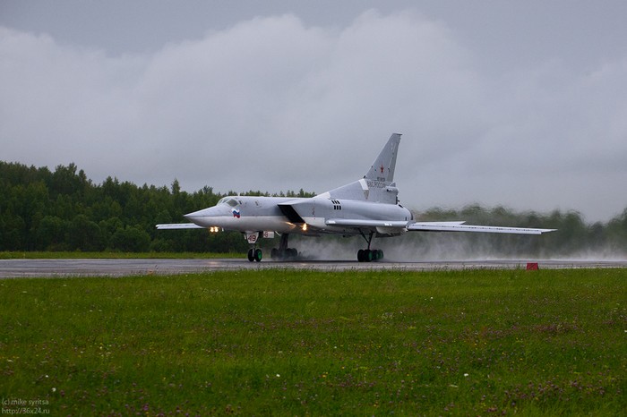 Mới đây nhất, các máy bay ném bom chiến lược Tupolev Tu-22M3 đã tham gia bay tuần tiễu trước và trong chuyến thăm vùng đảo tranh chấp giữa Nga và Nhật Bản của tân Thủ tướng Nga Dmitry Medvedevk khi ông này đáp chuyên cơ từ Sakhalin bay đến đảo Kunashiri.